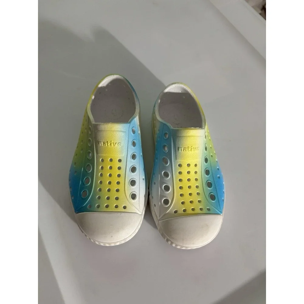 NATIVE Jefferson Blue Yellow Slip On Shoes‎ 7 Pool Beach